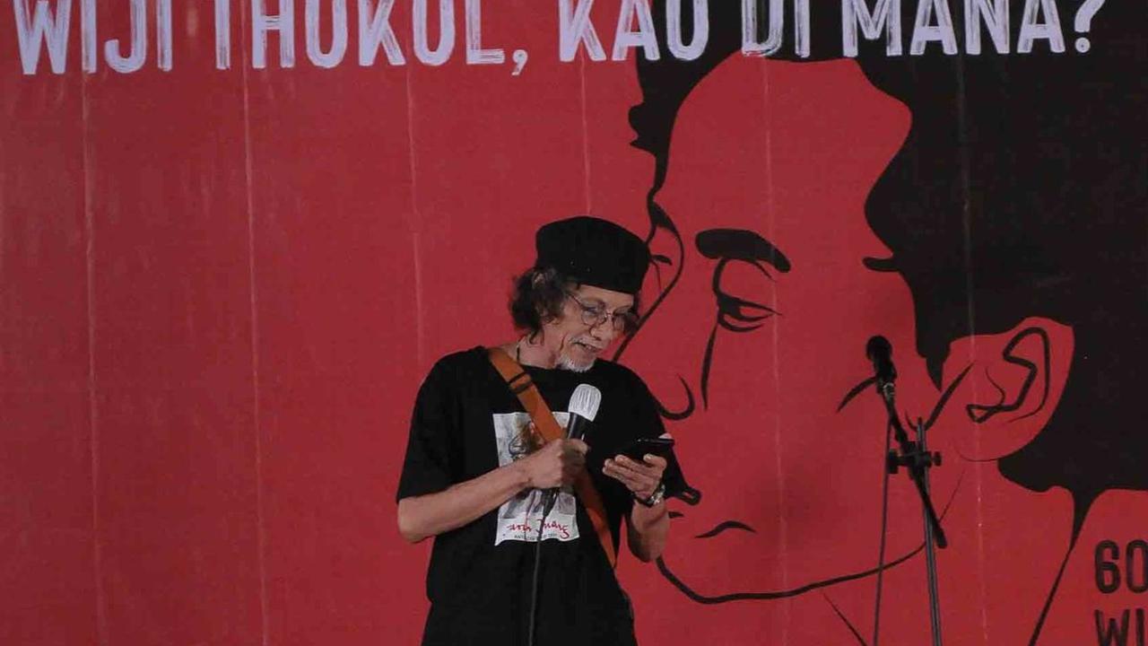 FOTO: Memperingati Ulang Tahun ke-60 Wiji Thukul yang Hilang dan Tak Pernah Kembali
