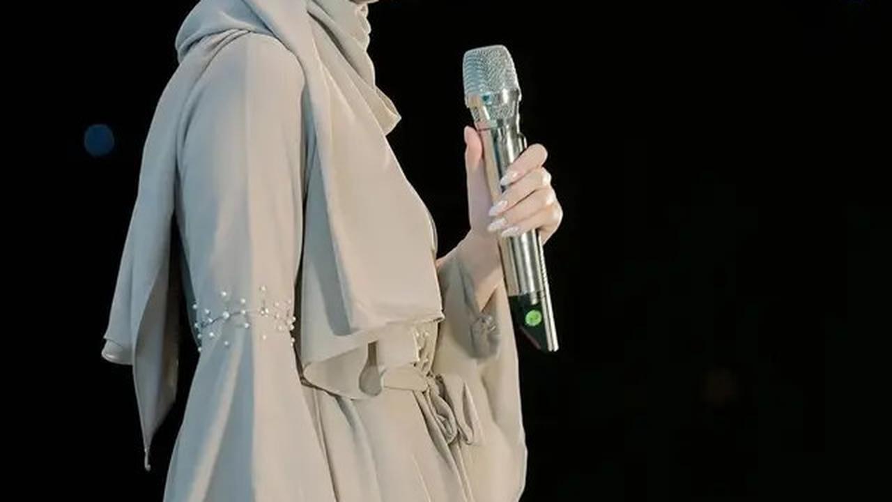 5 Inspirasi Outfit Davina Karamoy saat Pakai Gamis, Stylish dan Sopan