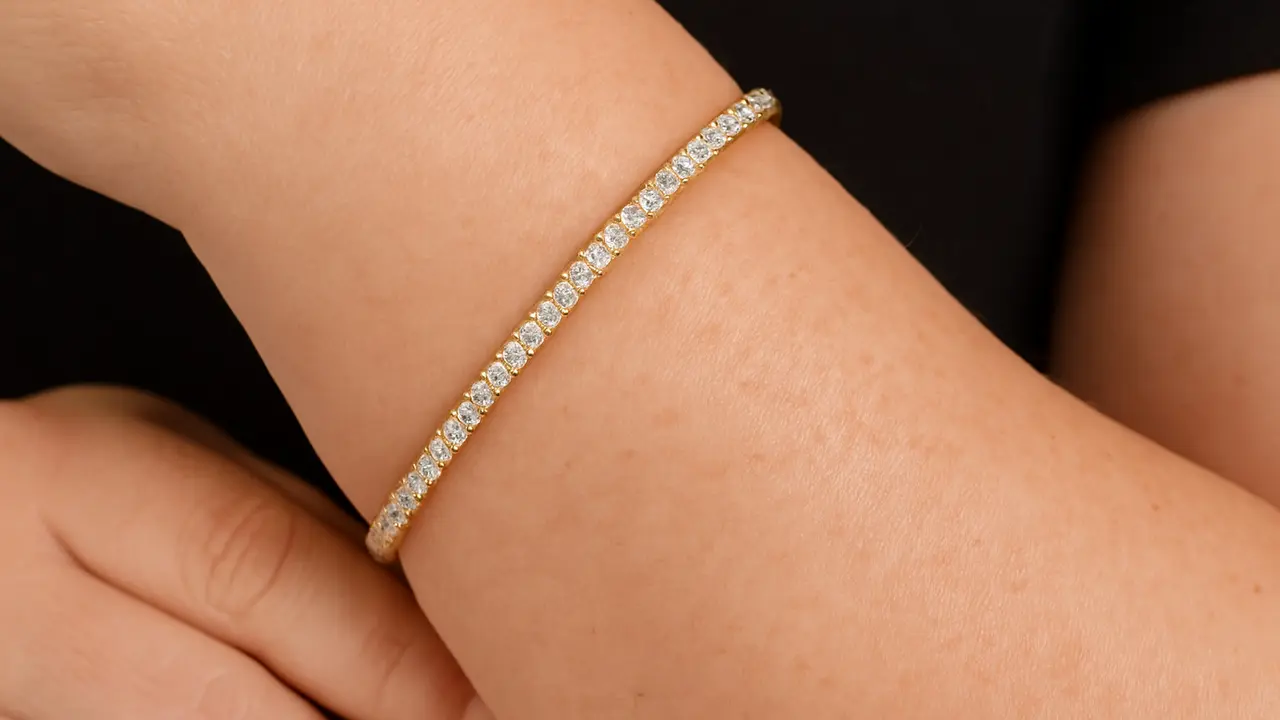 Gelang Emas 5 Gram Bisa untuk Tangan Gemuk? Ini 7 Model yang Nyaman dan Tetap Terlihat Mewah
