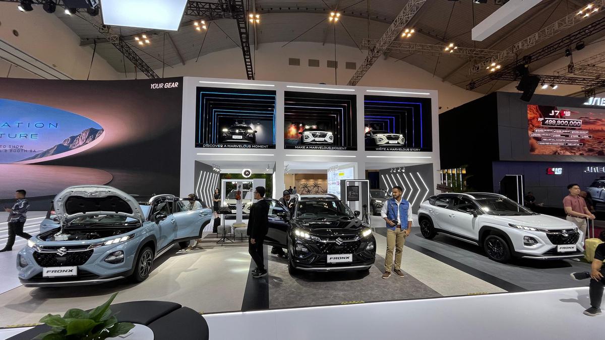 Adu Spesifikasi SUV Kompak Hybrid, Pilih Suzuki Fronx atau Daihatsu Rocky Hybrid?