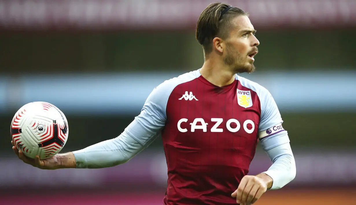 Pemain Aston Villa, Jack Grealish, saat melawan Sheffield United pada laga Liga Inggris di Stadion Villa Park, Senin (21/9/2020). Aston Villa menang dengan skor 1-0. (Julian Finney/Pool via AP)
