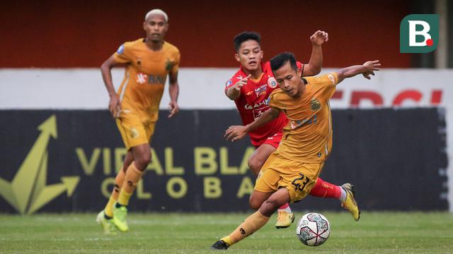 Foto: Sabtu Sore Kelabu, Pertandingan BRI Liga 1 Antara Persija Jakarta Kontra Bhayangkara Berakhir Remis