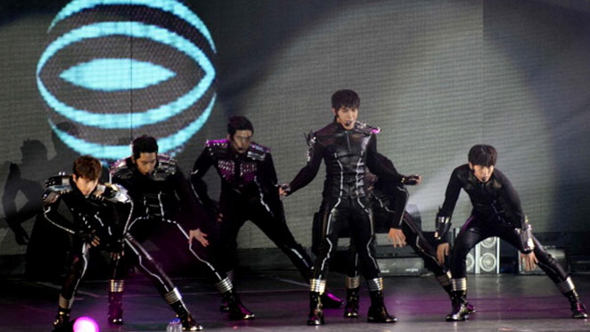 2PM Sukses Akhiri Perjalanannya di Bangkok