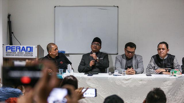 Dewan Pimpinan Cabang Peradi Jakarta Barat melayangkan somasi terhadap pengacara bernama lengkap Hotman Paris Hutapea ini.