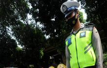 FOTO: Tilang Uji Emisi, Sejumlah Kendaraan Terjaring Razia Polisi di Lebak Bulus, Siap-Siap Keluar Rp500 Ribu Bagi yang Tak Lolos Uji