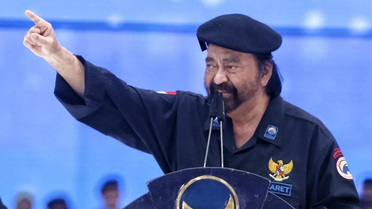 Dia mengaku Surya Paloh meminta dirinya untuk maju di menjadi caleg. NasDem menargetkan bisa meraih dua kursi di Dapil 1 Sulsel.<br>