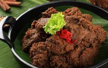 Perbedaan Teknik Memasak Rendang Kering dan Rendang Basah: Lebih Enak Mana?