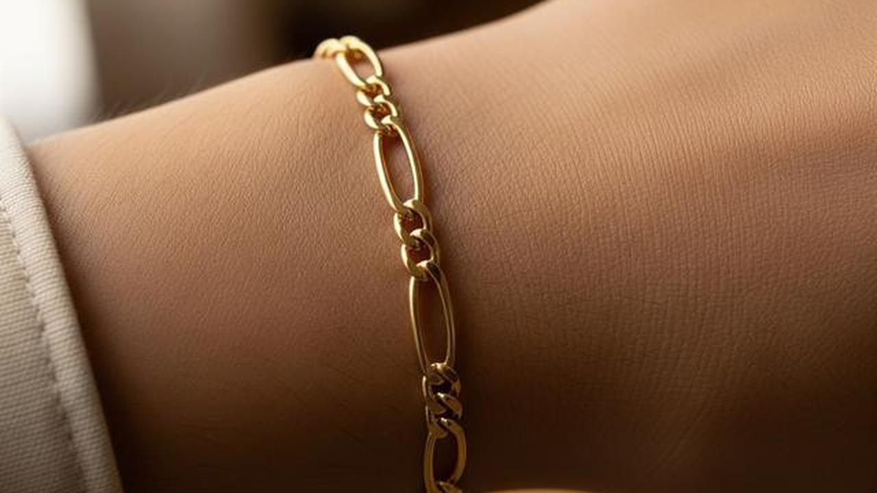 15 Rekomendasi Gelang Emas Elegan untuk Ibu Paruh Baya yang Timeless, Hadiah Spesial Hari Ibu