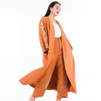 Alice Norin, salah satu artis yang terkena Covid-19 sekarang ini. Dalam akun Instagramnya Alice selalu membagikan kondisi terkininya. Beruntung keadaanya baik-baik saja, namun harus berpisah dengan suami dan kedua buah hatinya. (Instagram/alicenorin)