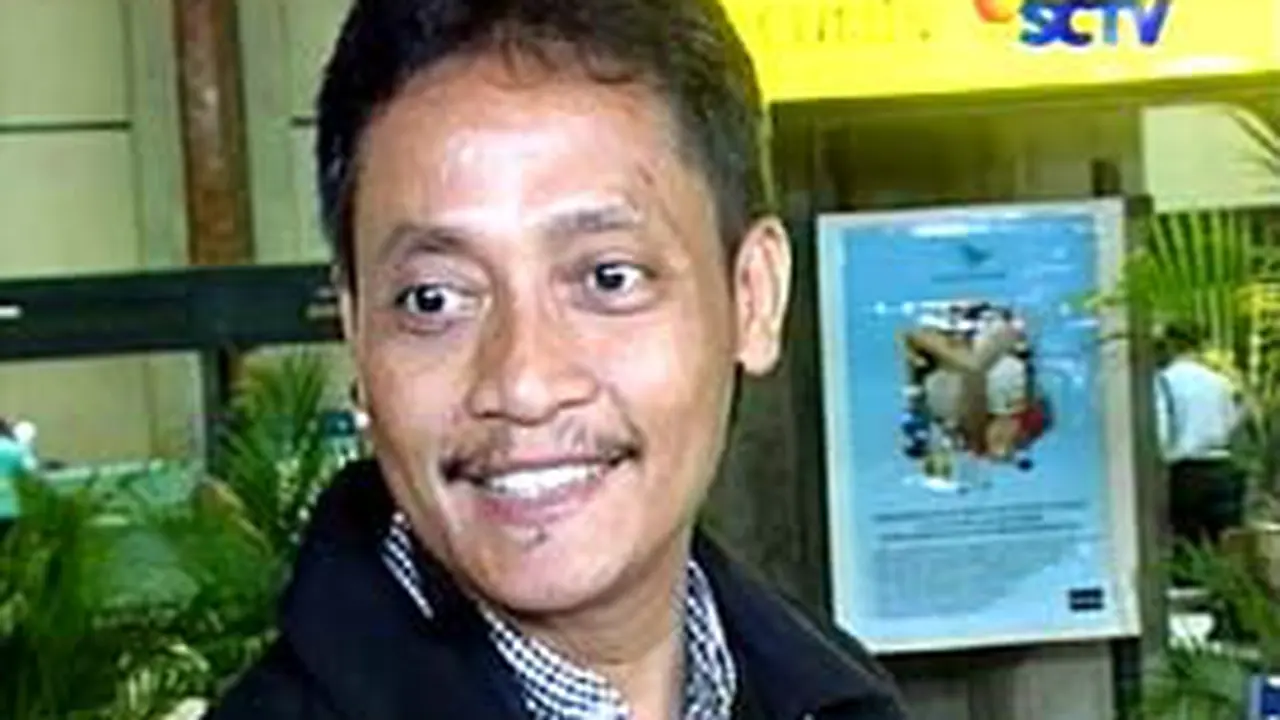070305aMunir.jpg