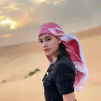 Potret Medina Dina Liburan di Dubai