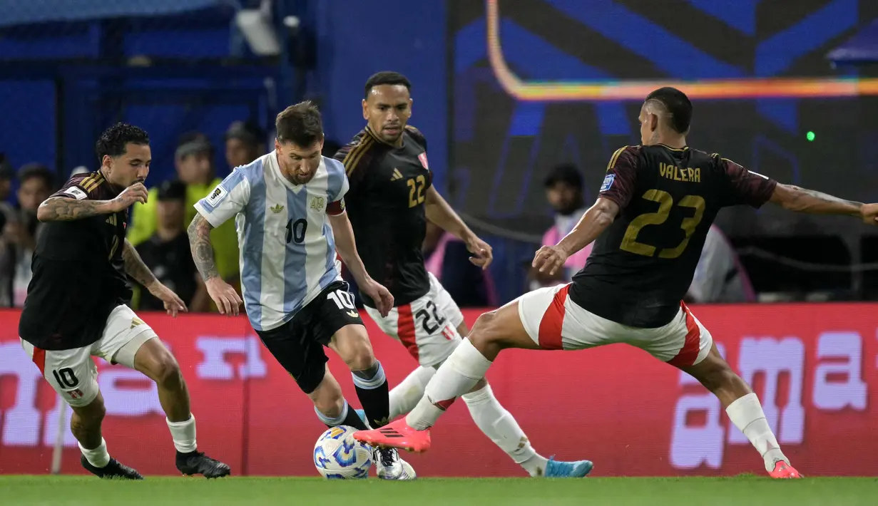 Bermain di markas sendiri, La Albicelestes menang tipis 1-0. (JUAN MABROMATA/AFP)