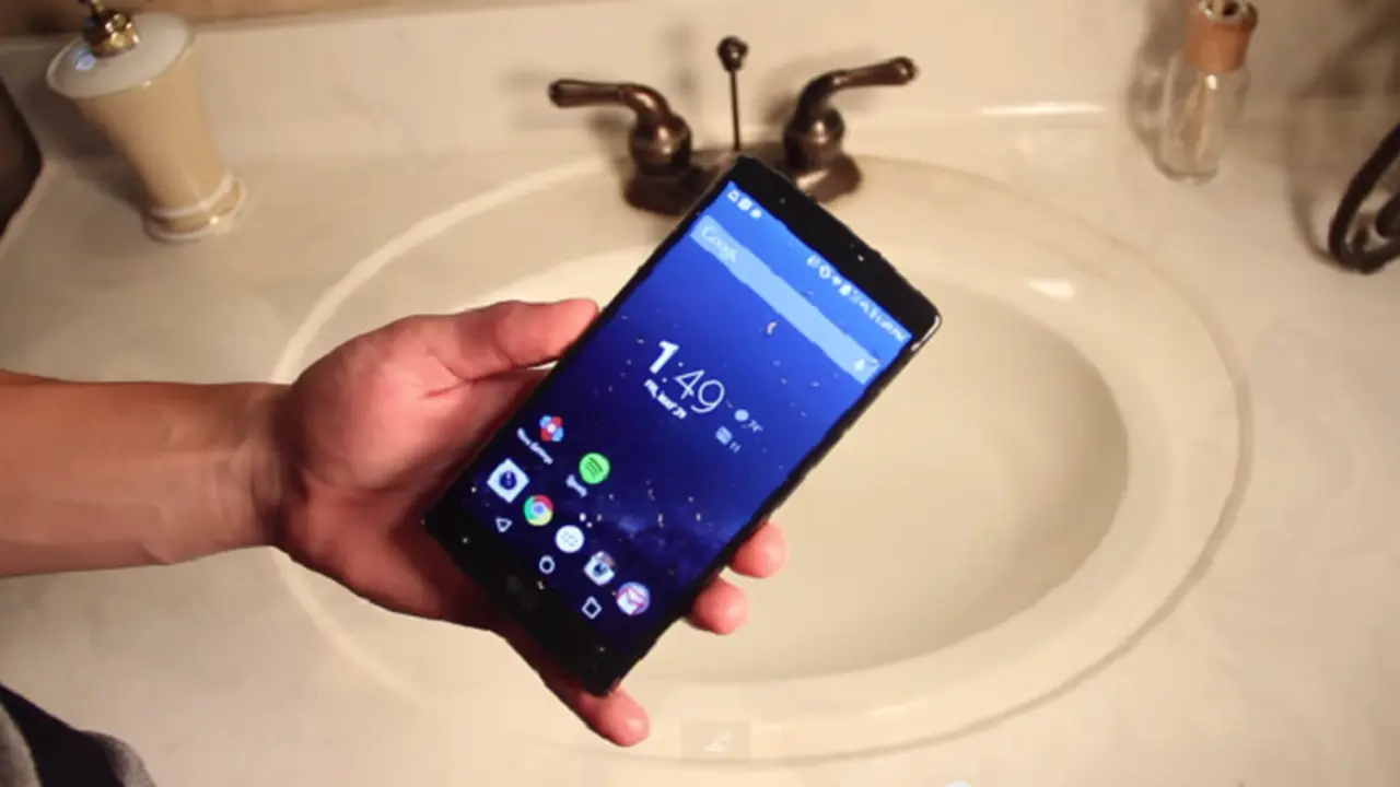 Rahasia Besar LG G4: Tahan Air Selama Dua Jam!