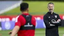 5. Ryan Giggs - Pelatih Timnas Wales ini bisa mengikuti jejak Solskjaer untuk menahkodai United. Legenda Setan Merah ini sangat paham karakter MU karena telah berada di Old Trafford sejak 1990 hingga 2014. (AFP/Geof Caddick)