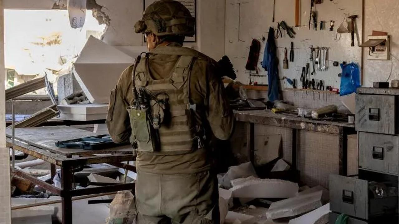 Dalam pertempuran sengit itu, Hamas mengklaim telah menghancurkan enam tank dan dua kendaraan militer Israel di Jalur Gaza.