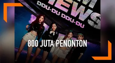 BLACKPINK kembali mencetak rekor! Video klip mereka DDU-DU DD-DU berhasil ditonton 800 juta kali di Youtube.