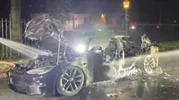 Mobil Tesla Model S Plaid terbakar, Penyebabnya Masih Misterius