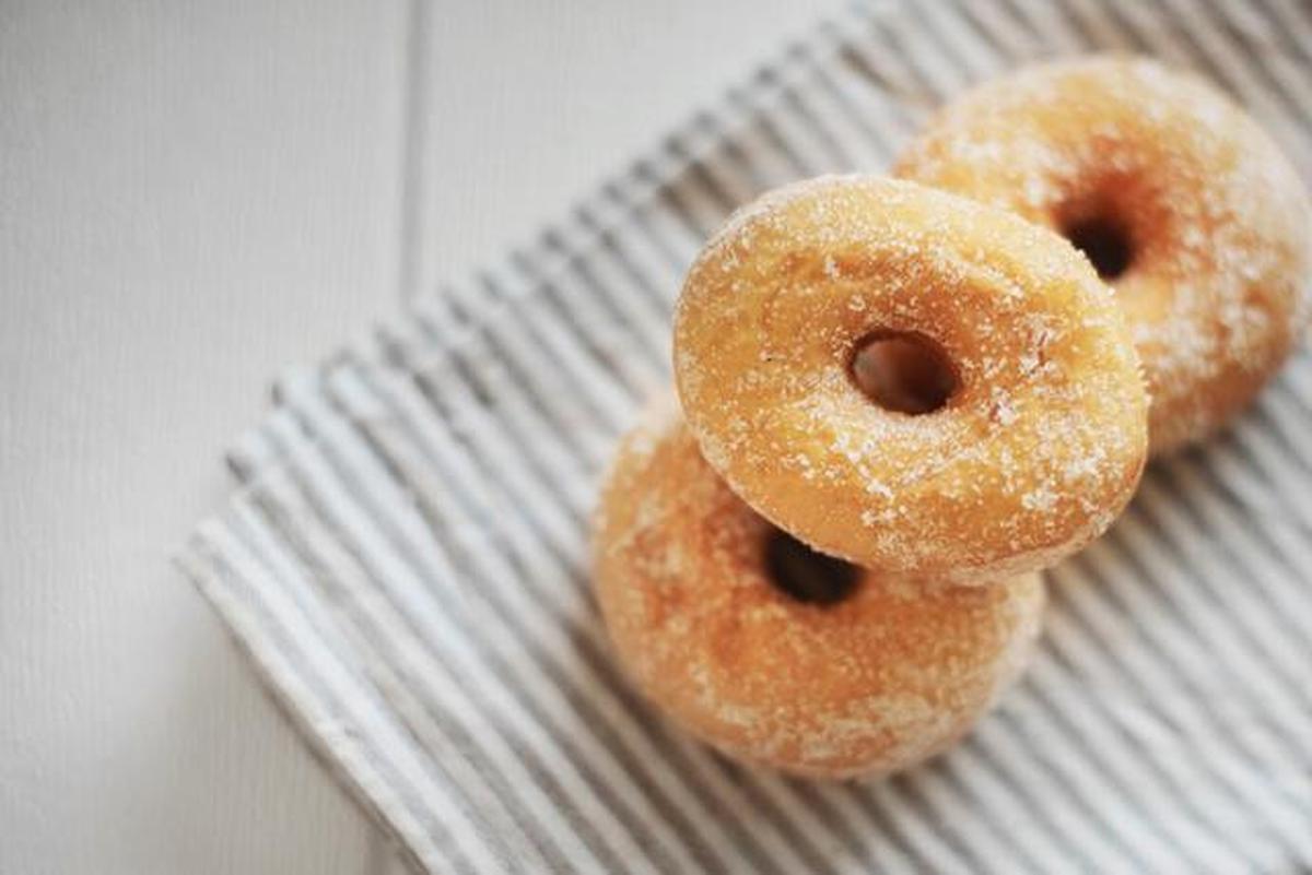 ilustrasi donat kentang
