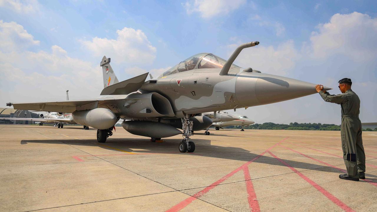 FOTO: Penampakan Pesawat Rafale Falcon 8X dan Airbus A400M di Lanud  Halim