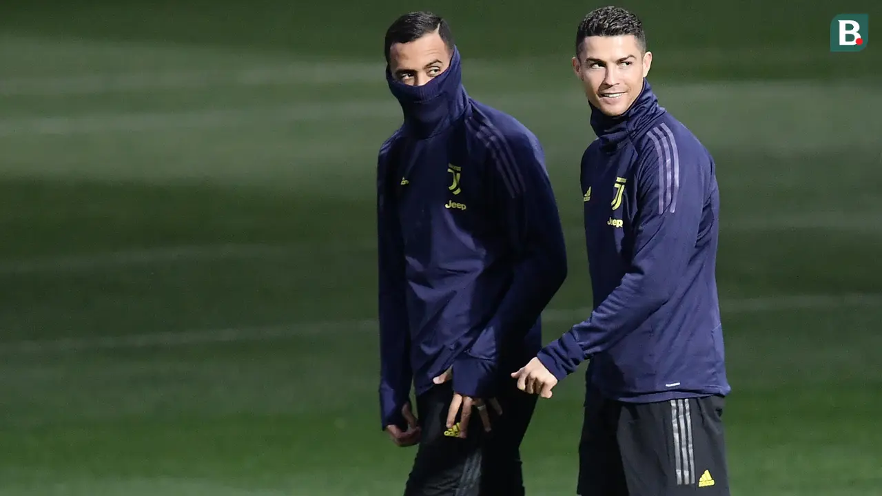 Mehdi Benatia dan Cristiano Ronaldo
