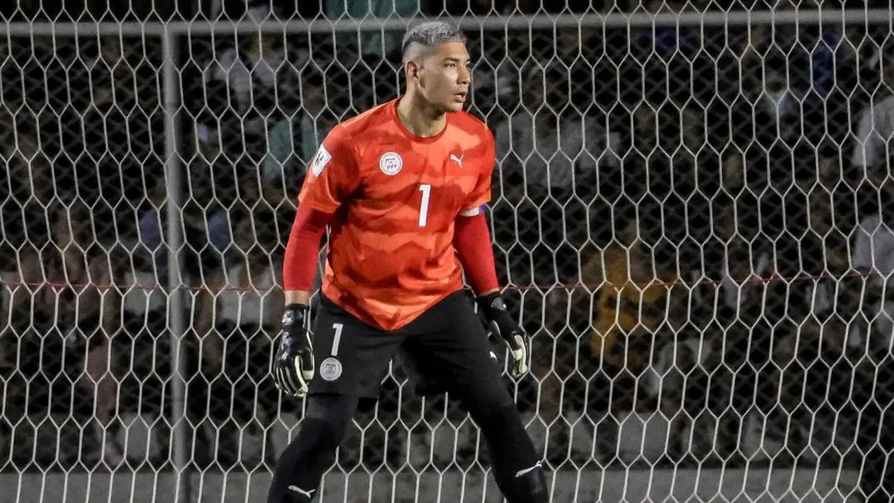 Kiper Timnas Filipina, Neil Etheridge