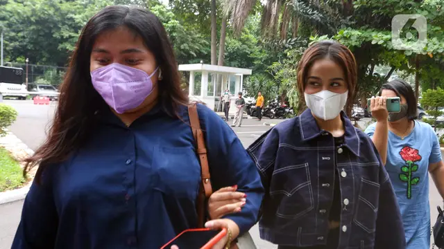 FOTO: Mayang Adik Vanessa Angel Diperiksa Terkait Dugaan Pencemaran Nama Baik