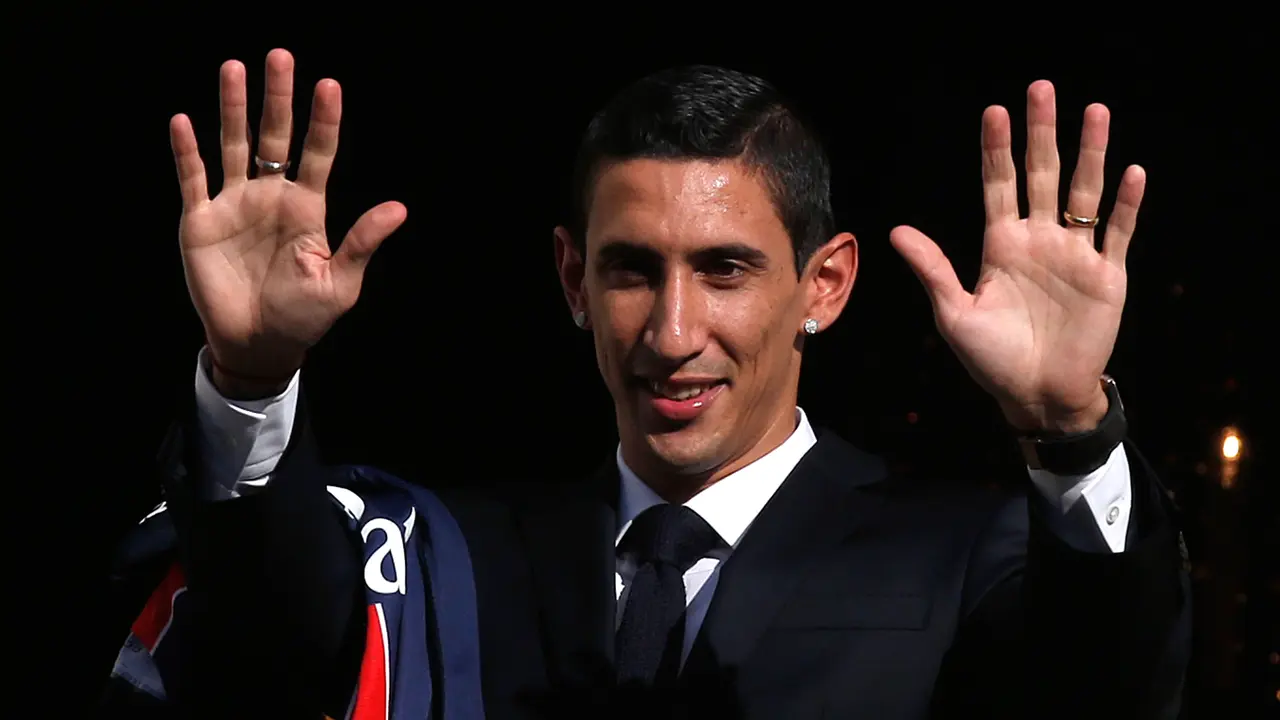 20150807-Di Maria Resmi Berseragam PSG-Paris