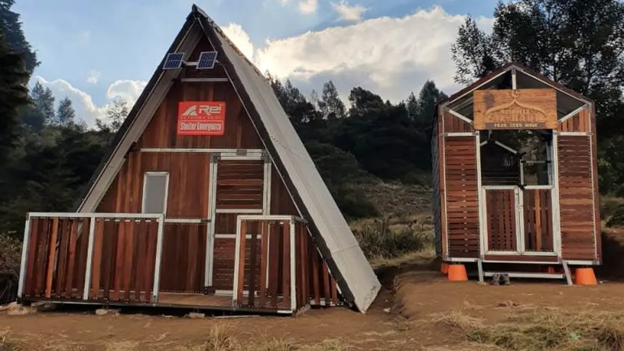 Komitmen Arei Bangun Shelter Emergency Di Berbagai Pegunungan Indonesia