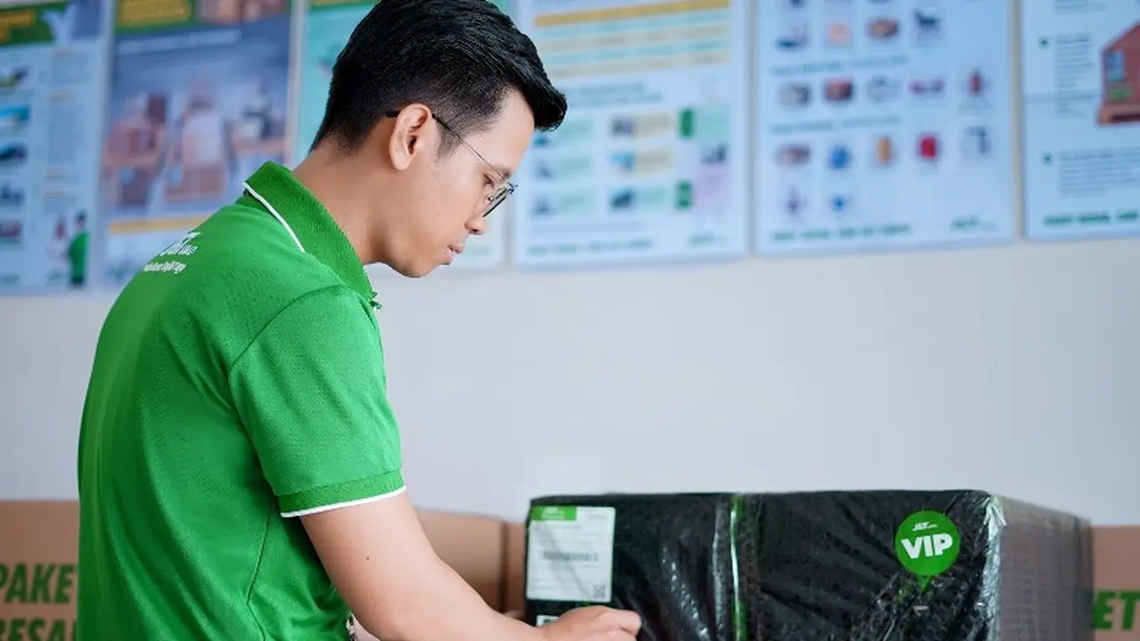 Pentingnya Aspek Pelayanan pada Industri Logistik di Tengah Tren Belanja Online