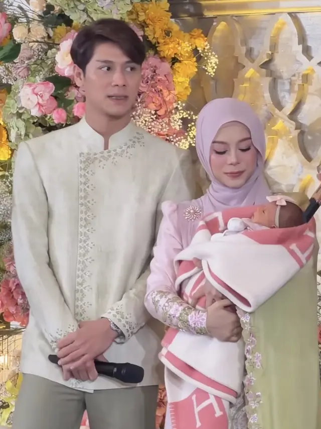 Lesti Kejora saat Akikah Putri ke-3 Nya dibalut kebaya modern [@ayungberinda]