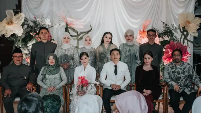 Adhisty Zara Menikah dan Hamil Anak Pertama, Tampil Cantik dengan Kebaya Putih di Hari Pernikahan