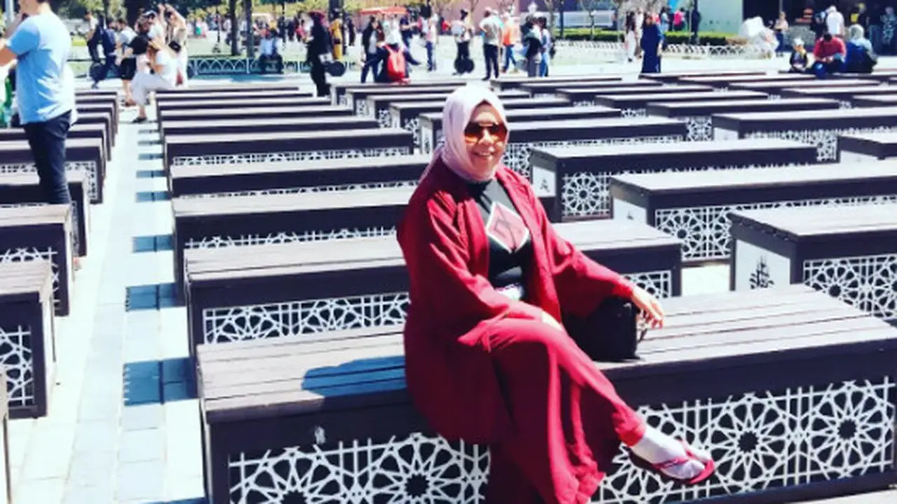 Gugat Cerai Suami Usai 3 Bulan Menikah, Ini 6 Potret Rohimah Alli Selama di Turki