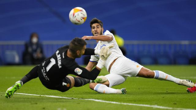 Foto: Asensio Hattrick, Benzema Brace, Real Madrid Pesta Gol ke Gawang Mallorca di Pekan Keenam Liga Spanyol 2021 / 2022