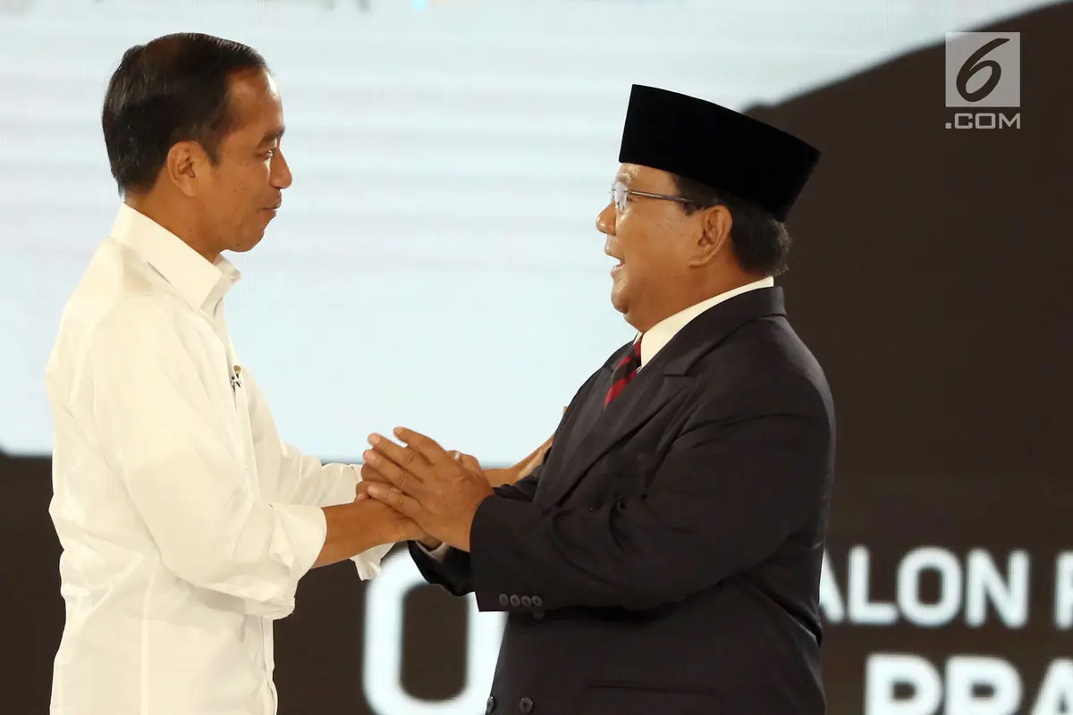 Moment Keakraban Dua Calon Presiden Usai Debat Pilpres 2019