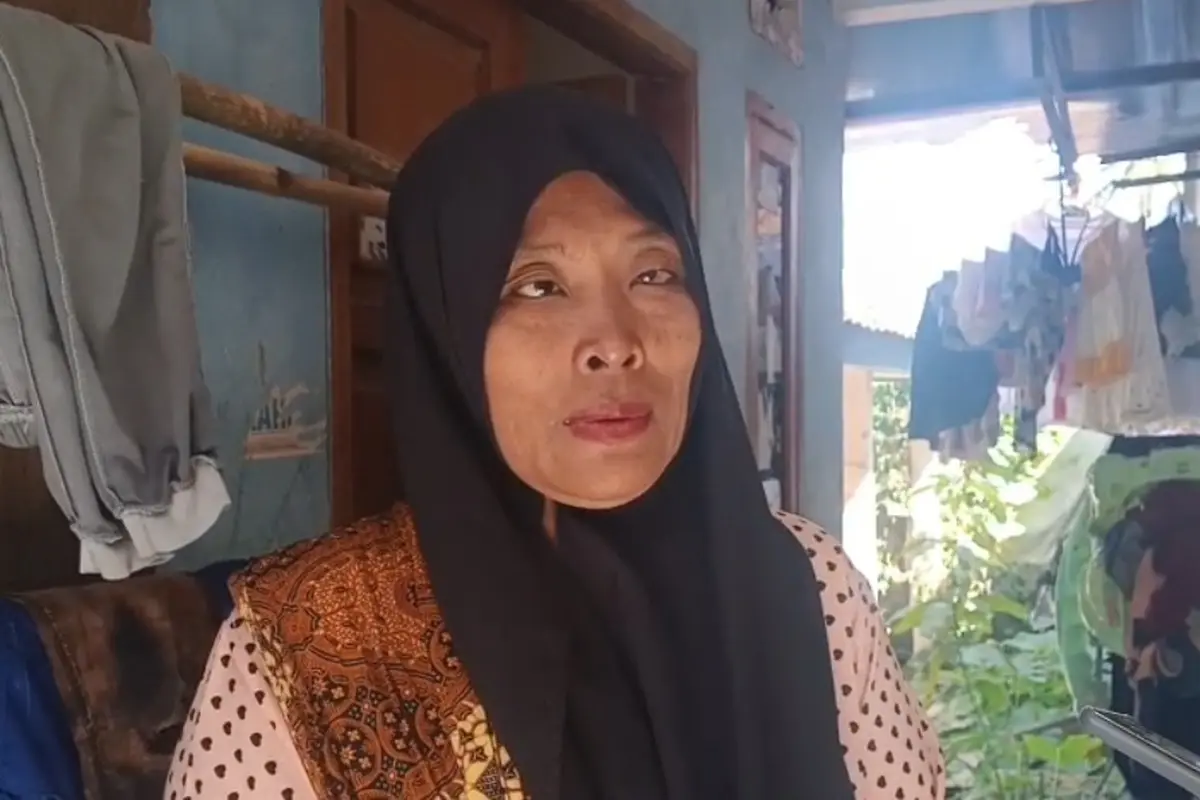 Kisah Meti tinggal di bekas toilet musala