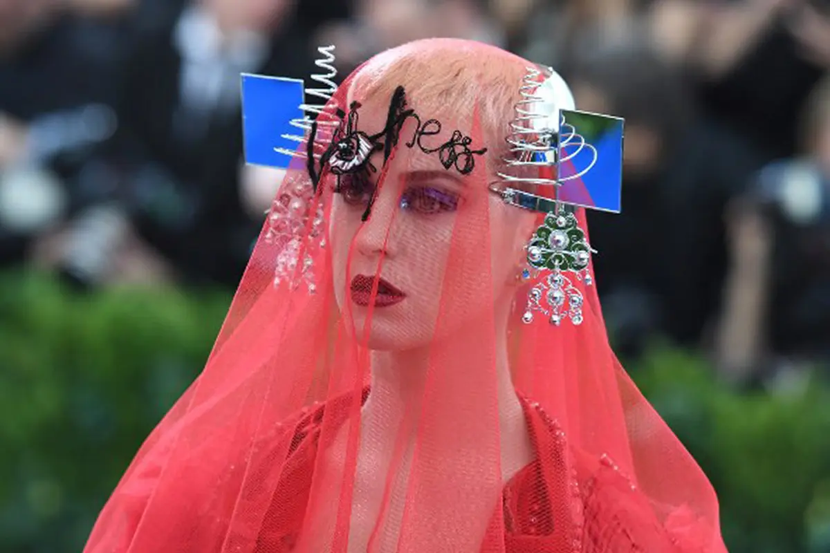 [Bintang] Katy Perry Bocorkan Album Baru di Met Gala 2017?