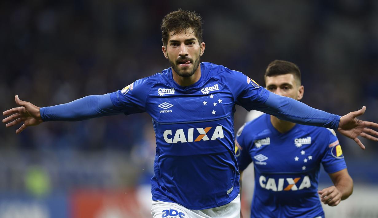 2. Lucas Silva - Real Madrid merekrut Silva pada Januari 2015 setelah dinobatkan sebagai gelandang terbaik Serie A Brasil pada 2014. Pada September 2019, Lucas Silva dan Real Madrid sepakat untuk mengakhiri kontrak dua musim lebih cepat. (AFP/Douglas Magno)