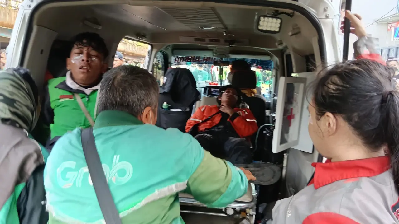 Demo Ojol di Mako Brimob Kwitang