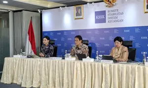 Konferensi pers Komite Stabilitas Sistem Keuangan (KSSK)  di Kantor Lembaga Penjamin Simpanan (LPS), Jakarta, Senin (3/8/2026). (Liputan6.com/Arief)