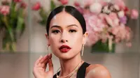 5 Pesona Maudy Ayunda dengan Makeup Bold, Pancarkan Aura Glamor dan Berkelas