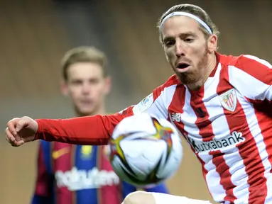 Iker Muniain tampil apik di musim ini bersama Athletic Bilbao. Ia terlah menyumbangkan dua gol dan tiga assist dalam 12 laga di Liga Spanyol. Hingga pekan ini, ia tercatat telah mengoleksi empat gelar Man of The Match. (AFP/Cristina Quicler)