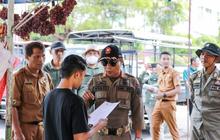Pemkab Jember Gencarkan Penertiban Spanduk dan Lapak Demi Wujudkan Kota ASRI