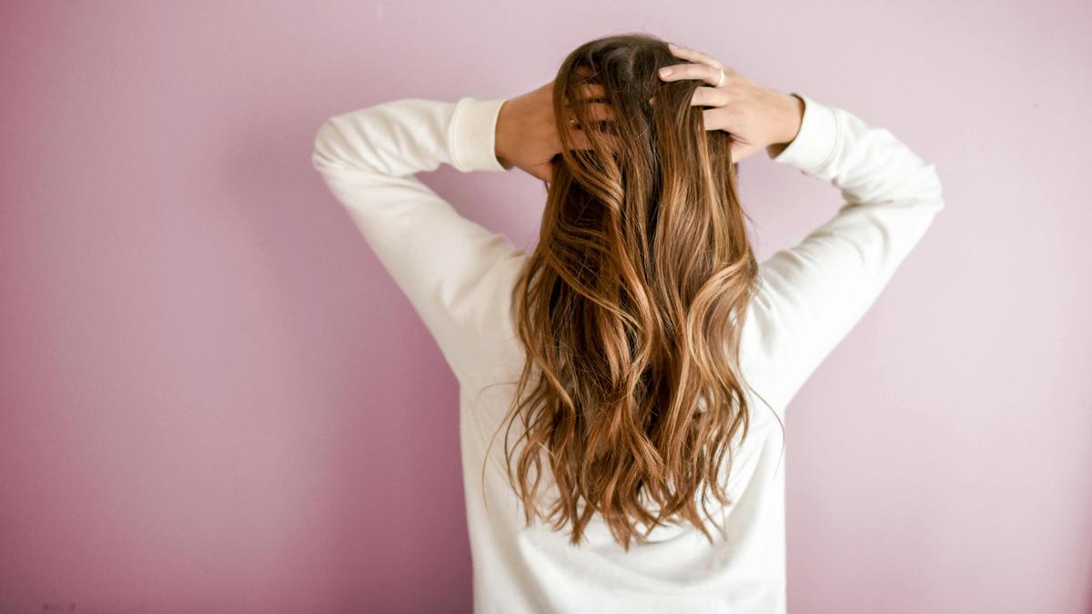 Cara Alami Mengatasi Rambut Rontok yang Teruji Akurat