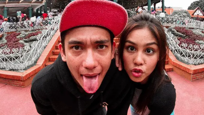 [Bintang] Teman Tapi Mesra, Begini Gaya Kompak Adipati-Vanesha Prescilla yang Cool Energik