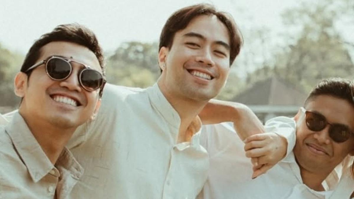 5 Potret Kenangan Vidi Aldiano dan Kedua Adiknya, dari Wisuda hingga Momen Pernikahan