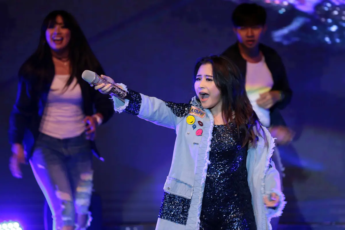 [Bintang] Prilly Latuconsina