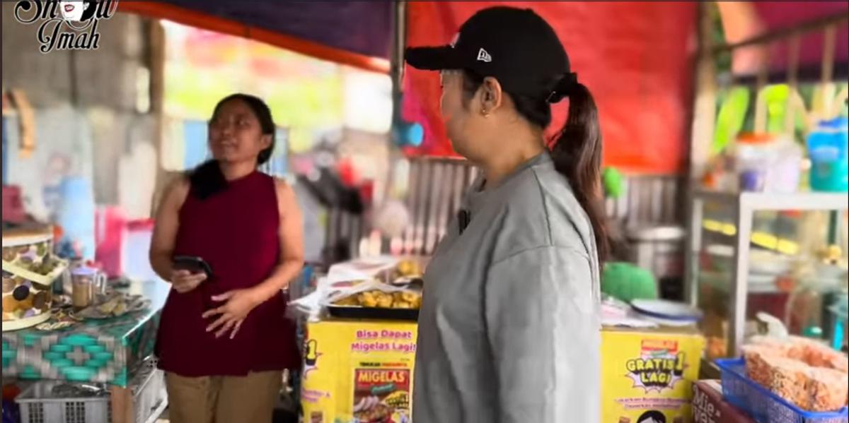 Potret Soimah Makan Soto Rp2 Ribu di Warung Sederhana, Pedagang Syok Didatangi Artis - Akhirnya Ngakak Bareng