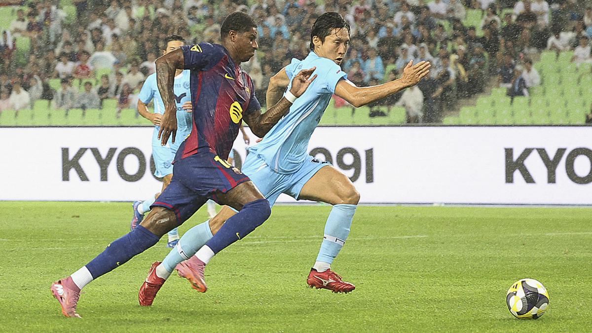 Dilarang Bermain di La Liga, Marcus Rashford Hanya Bisa Lakukukan Ini di Barcelona