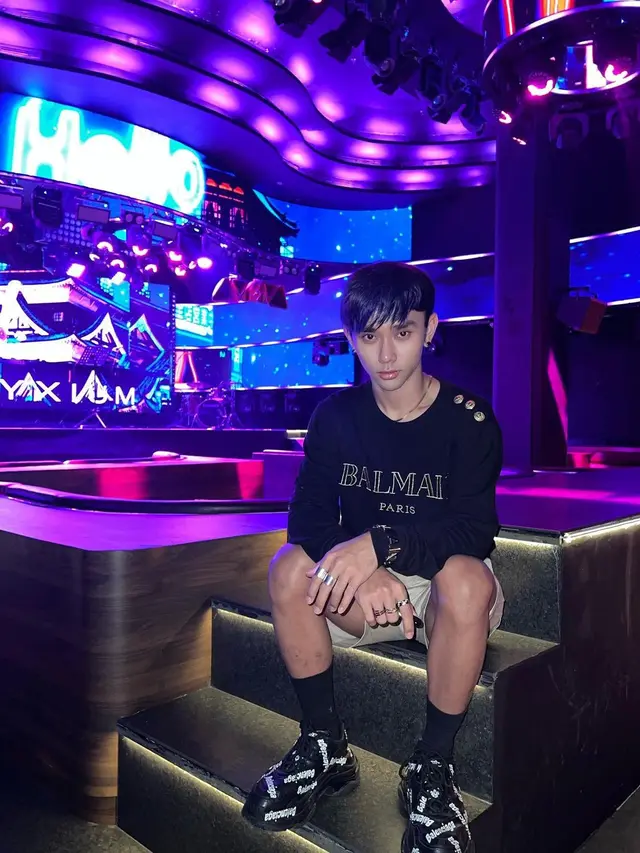 Aggato dan girl band Pinkprint Team
