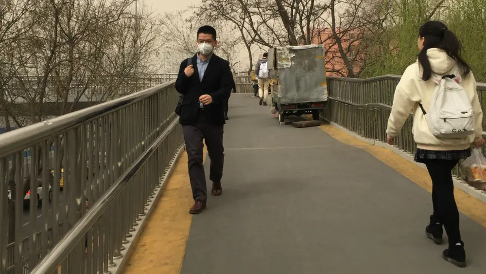 Polusi kembali menyelimuti Beijing pada Rabu, 28 Maret 2018 waktu setempat. (Jeanette Kifli)